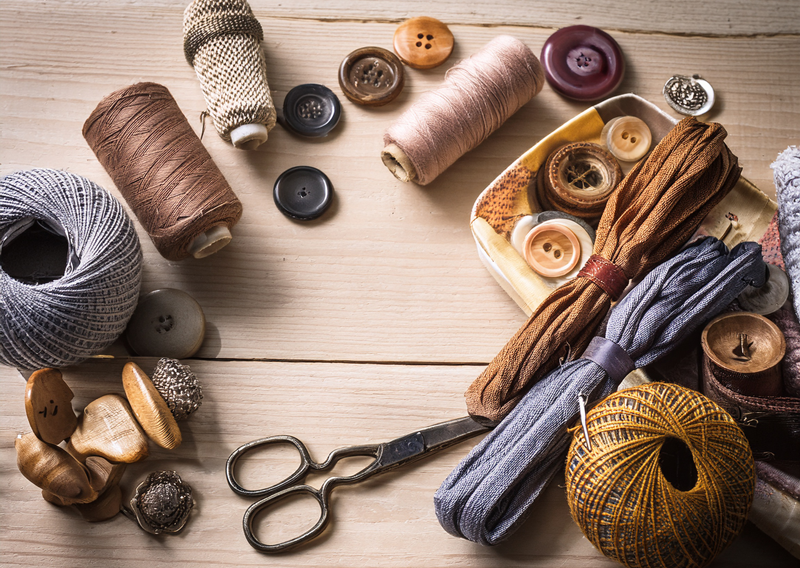 What to Put in Your First Sewing Kit (And What Can Wait)