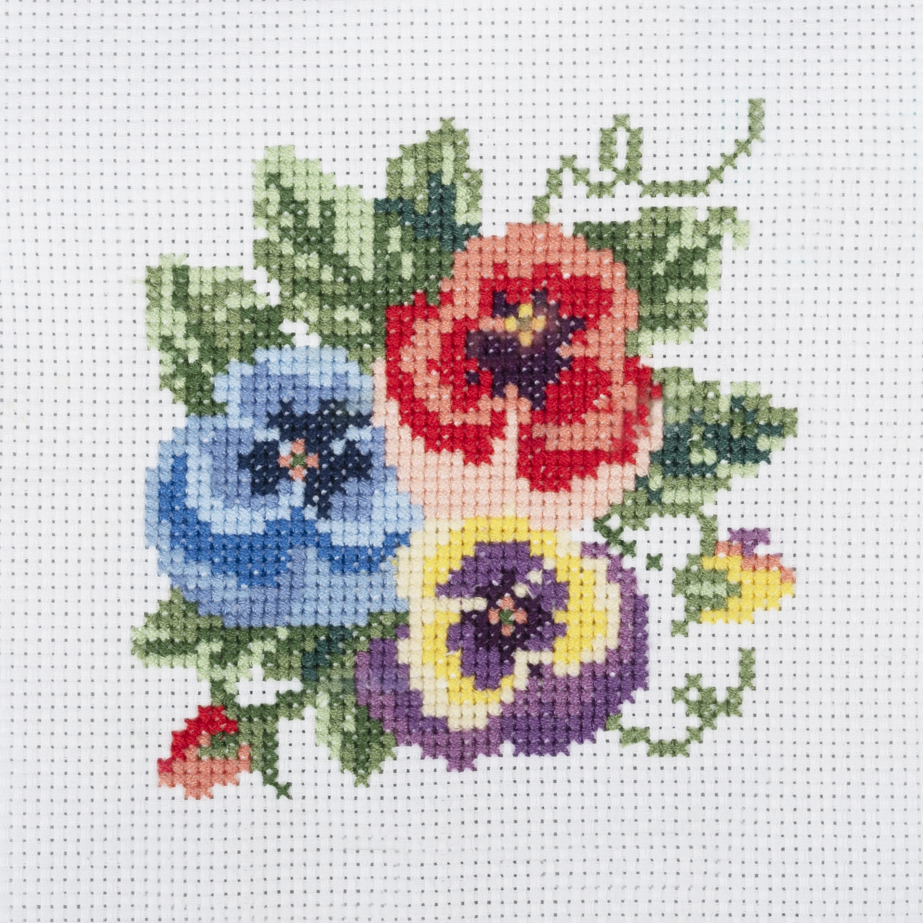 Counted Cross Stitch Kit: Mini: Pansies - Image 3
